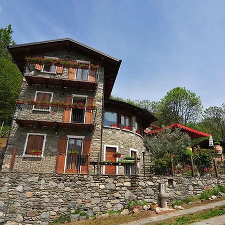 Appartamentino Su 2 Livelli Daire Dosso del Liro