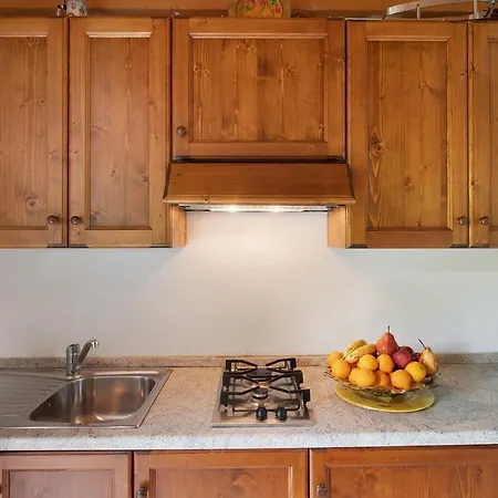 Appartamentino Su 2 Livelli Dosso del Liro