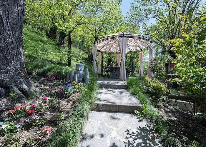 Appartamentino Su 2 Livelli * Dosso del Liro